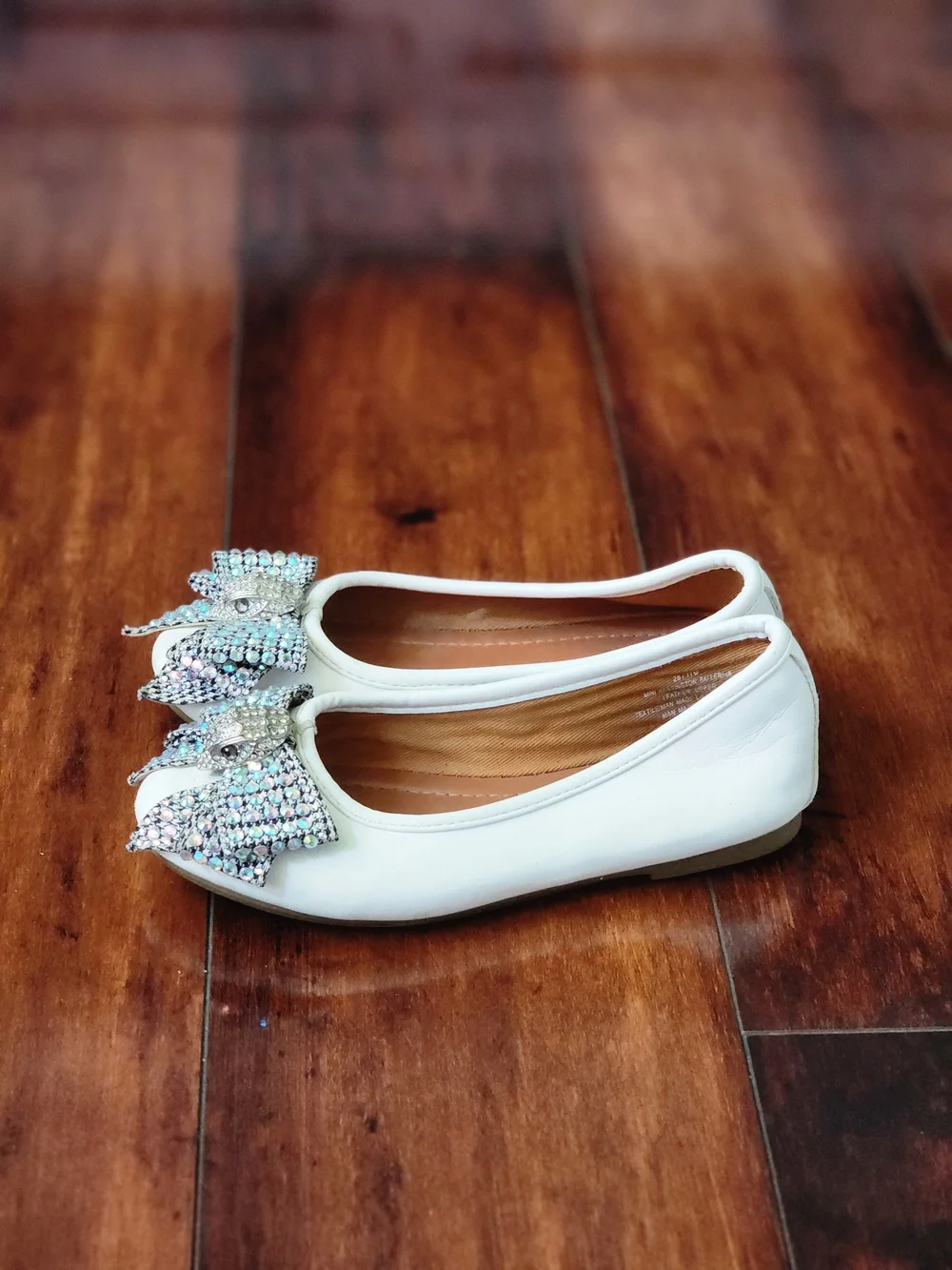 Kurt Geiger London Kids Girls White Leather Crystal Bow Ballet Flats Size 11